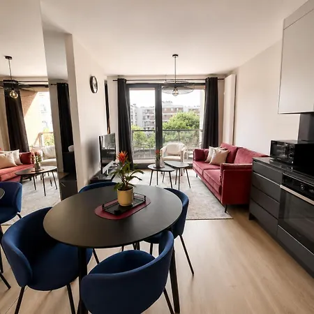 Scala Center With Balcony דירה *